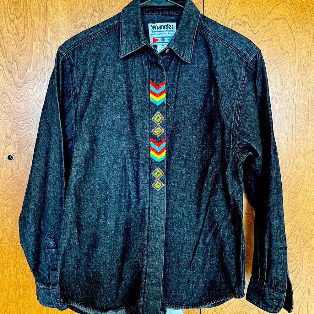 Wrangler Sz M Vintage Beaded Southwest Denim Jean Cotton Shirt Top Western